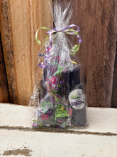 Load image into Gallery viewer, Small Gift Basket
